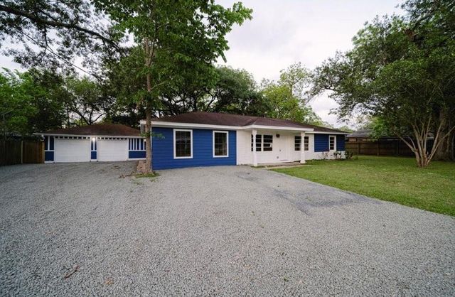 4611 Nevada, Dickinson, TX 77539