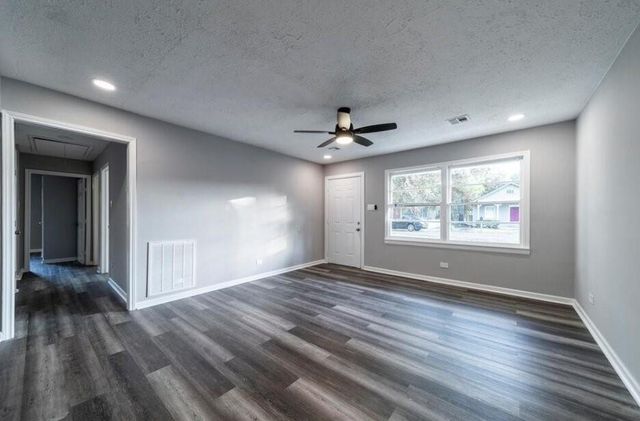 4611 Nevada, Dickinson, TX 77539