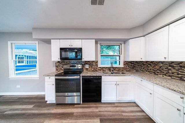 4611 Nevada, Dickinson, TX 77539