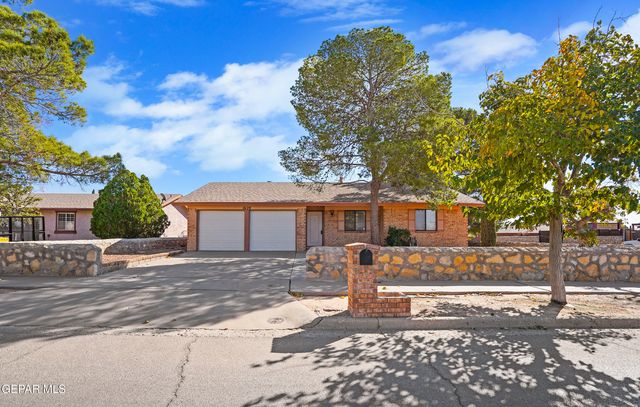 1628 GENE TORRES Drive, El Paso, TX 79936