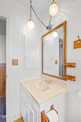 1628 GENE TORRES Drive, El Paso, TX 79936