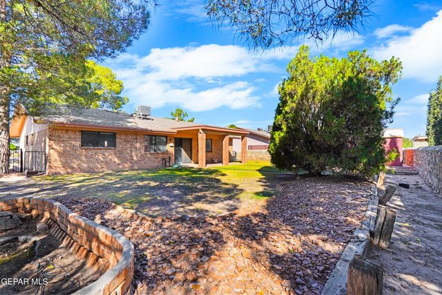 1628 GENE TORRES Drive, El Paso, TX 79936