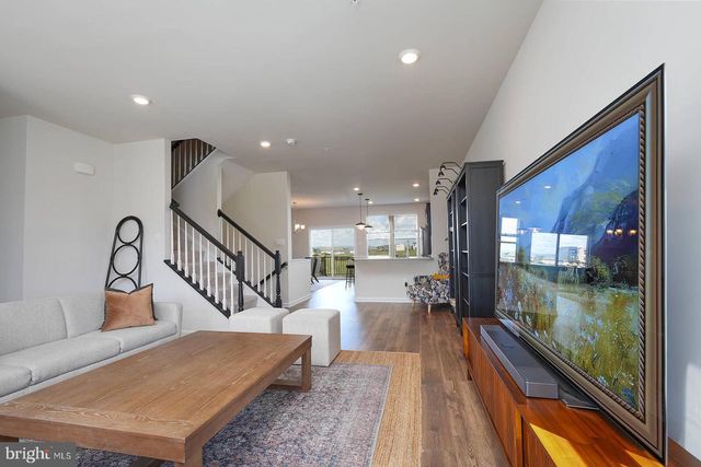 869 AMITY ST, Frederick, MD 21701