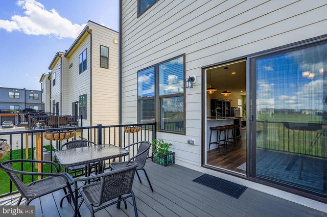 869 AMITY ST, Frederick, MD 21701