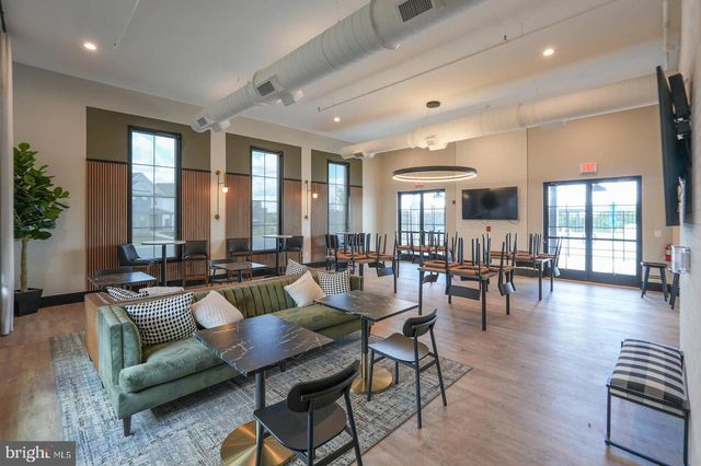 869 AMITY ST, Frederick, MD 21701