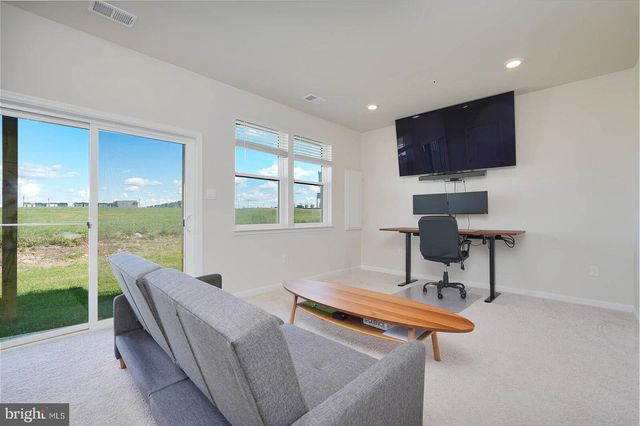 869 AMITY ST, Frederick, MD 21701