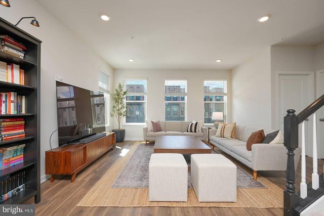 869 AMITY ST, Frederick, MD 21701