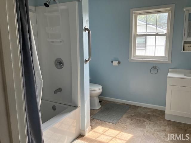 393 N Curtis Drive, Vincennes, IN 47591