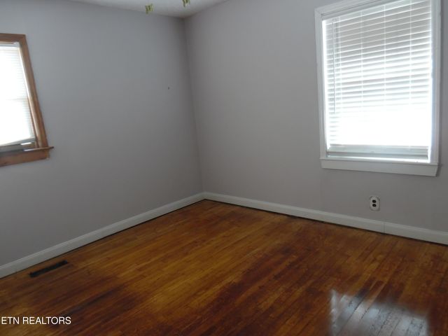 5503 kentwood Rd, Knoxville, TN 37912