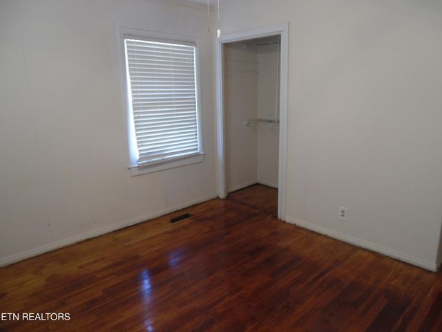 5503 kentwood Rd, Knoxville, TN 37912