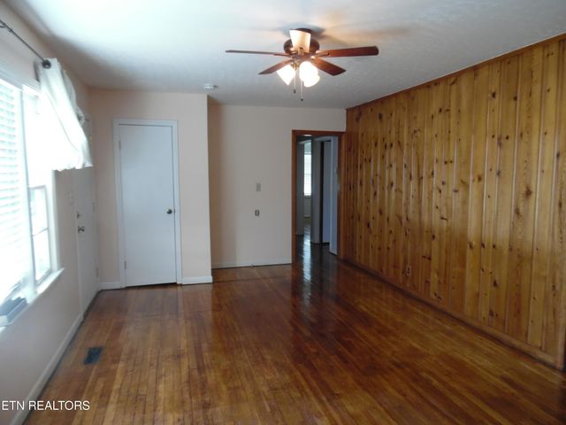 5503 kentwood Rd, Knoxville, TN 37912