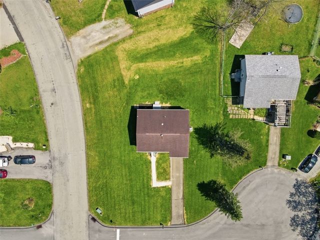 101 Dolomite Dr, Monroeville, PA 15146