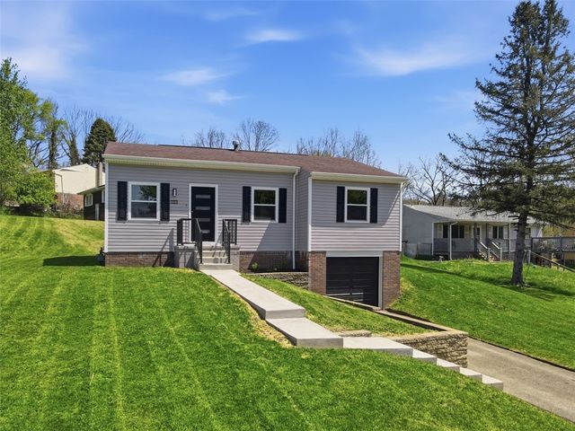 101 Dolomite Dr, Monroeville, PA 15146