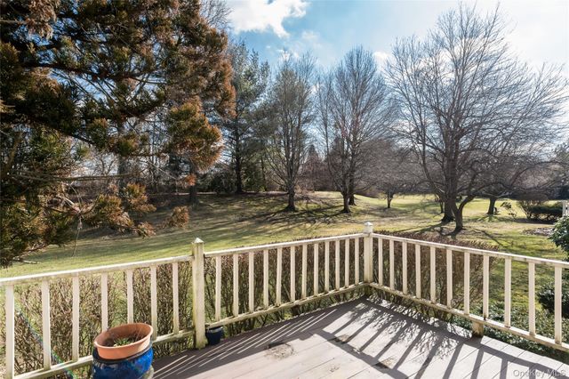 163 Doral Court, Roslyn, NY 11576
