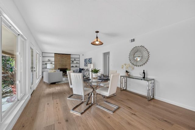 210 Rodonovan Drive, Santa Clara, CA 95051