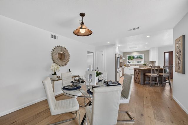210 Rodonovan Drive, Santa Clara, CA 95051
