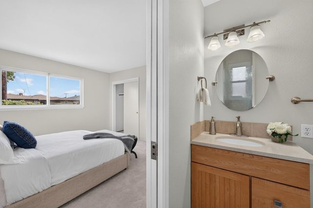 210 Rodonovan Drive, Santa Clara, CA 95051