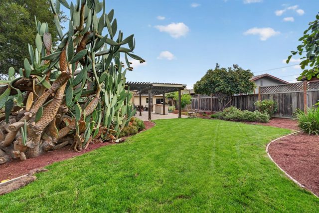 210 Rodonovan Drive, Santa Clara, CA 95051