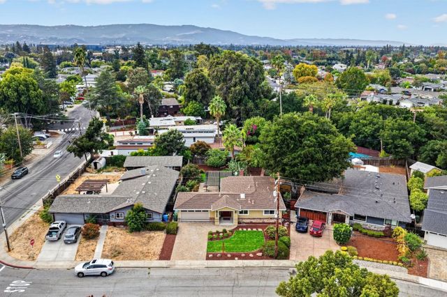 210 Rodonovan Drive, Santa Clara, CA 95051