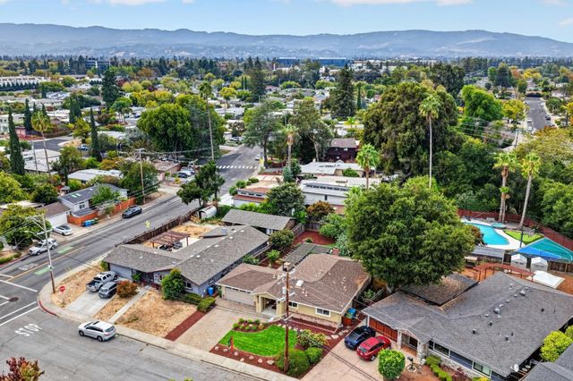 210 Rodonovan Drive, Santa Clara, CA 95051