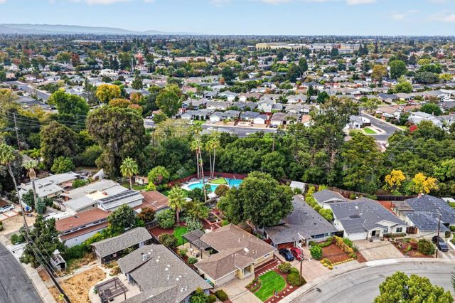 210 Rodonovan Drive, Santa Clara, CA 95051