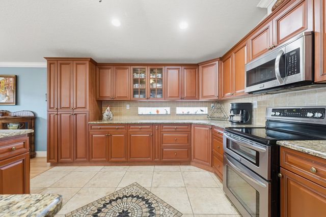 8121 9th Hole Drive, Port St. Lucie, Port St Lucie, FL 34952