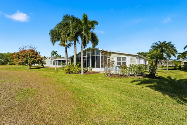 8121 9th Hole Drive, Port St. Lucie, Port St Lucie, FL 34952