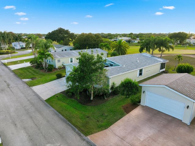 8121 9th Hole Drive, Port St. Lucie, Port St Lucie, FL 34952