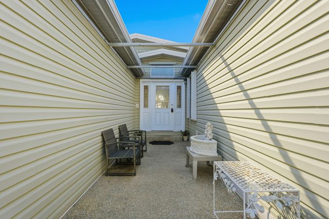 8121 9th Hole Drive, Port St. Lucie, Port St Lucie, FL 34952