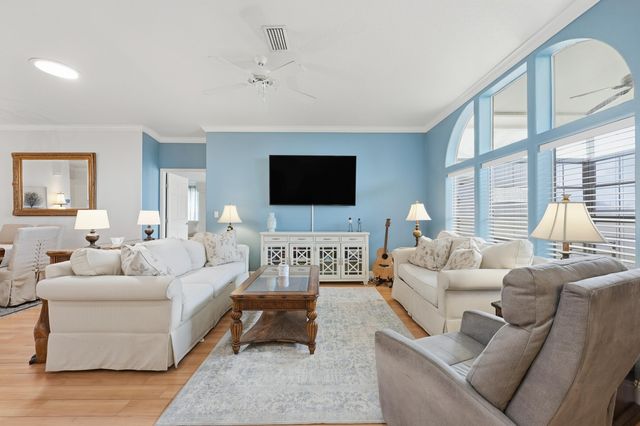 8121 9th Hole Drive, Port St. Lucie, Port St Lucie, FL 34952