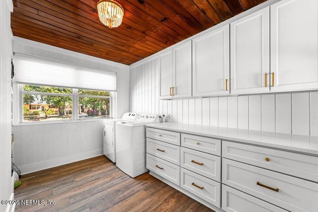 726 OLD HICKORY Road, Jacksonville, FL 32207