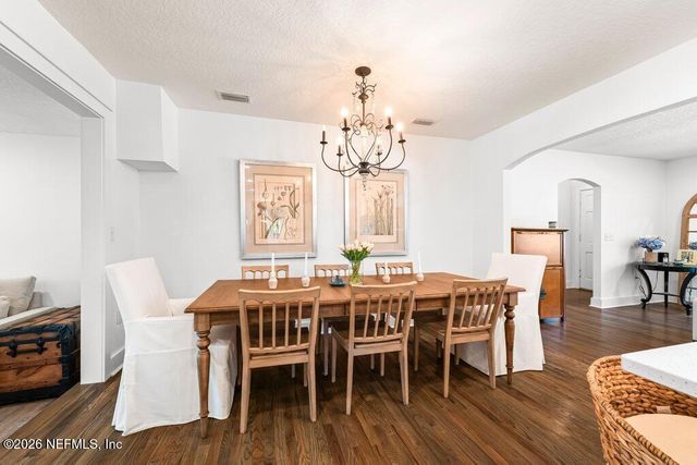 726 OLD HICKORY Road, Jacksonville, FL 32207