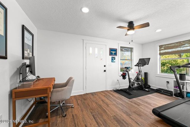 726 OLD HICKORY Road, Jacksonville, FL 32207