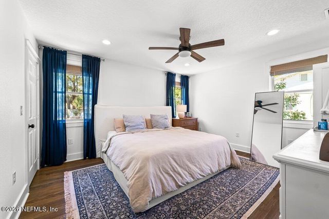 726 OLD HICKORY Road, Jacksonville, FL 32207