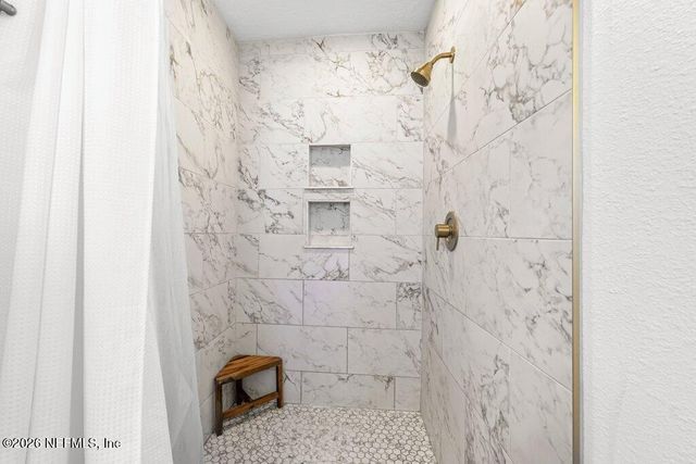 726 OLD HICKORY Road, Jacksonville, FL 32207