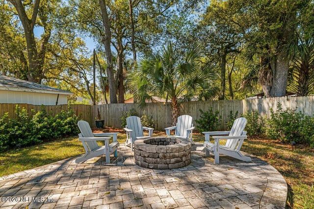 726 OLD HICKORY Road, Jacksonville, FL 32207