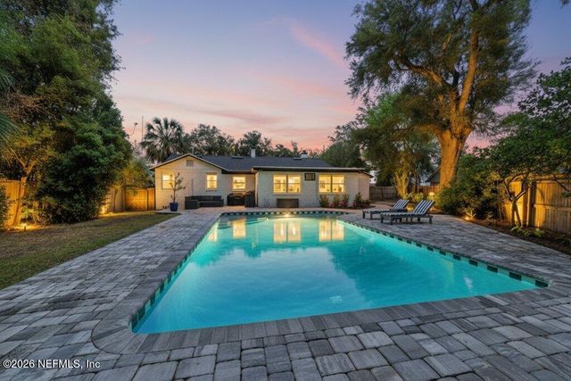 726 OLD HICKORY Road, Jacksonville, FL 32207