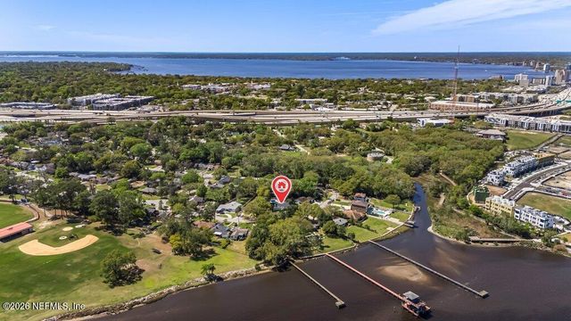 726 OLD HICKORY Road, Jacksonville, FL 32207