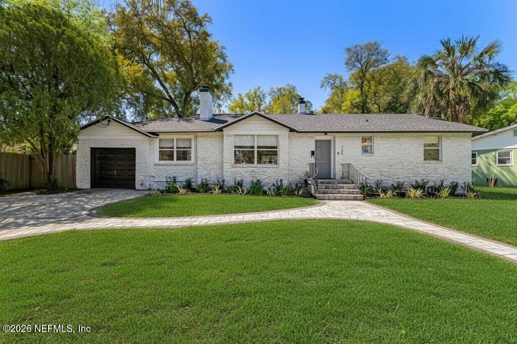 726 OLD HICKORY Road, Jacksonville, FL 32207