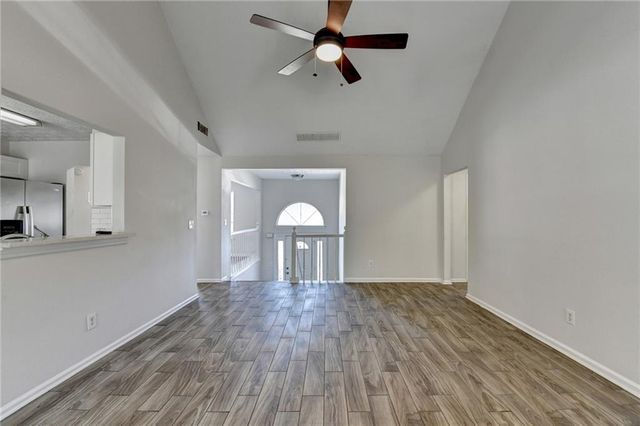 510 Saint James Court, Lawrenceville, GA 30044