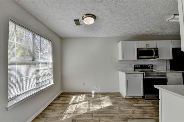 510 Saint James Court, Lawrenceville, GA 30044