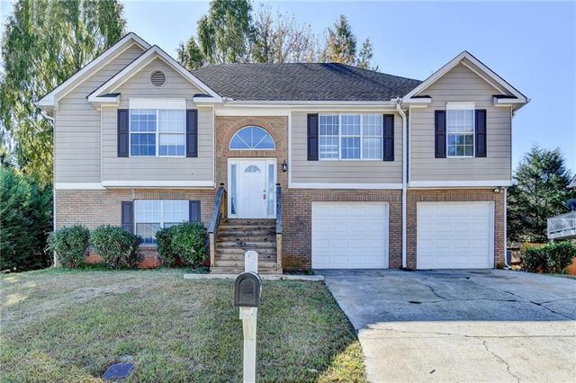 510 Saint James Court, Lawrenceville, GA 30044