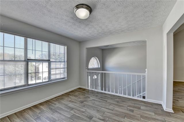 510 Saint James Court, Lawrenceville, GA 30044