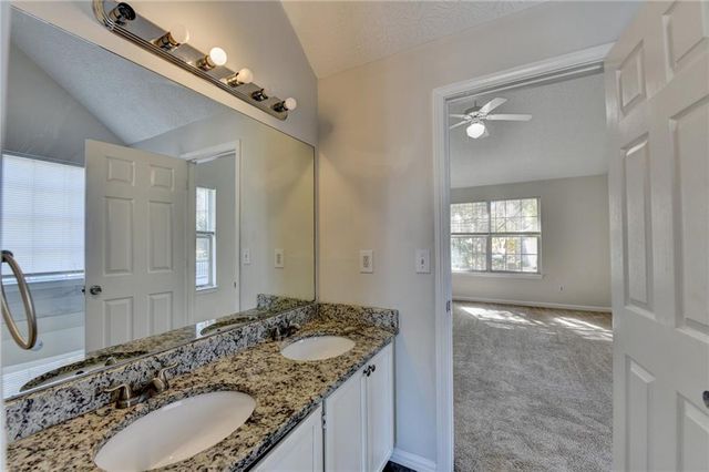 510 Saint James Court, Lawrenceville, GA 30044