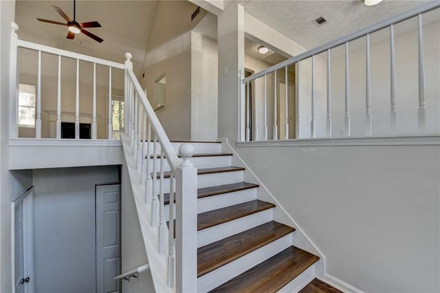 510 Saint James Court, Lawrenceville, GA 30044