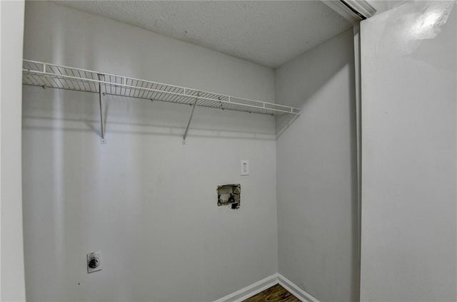 510 Saint James Court, Lawrenceville, GA 30044