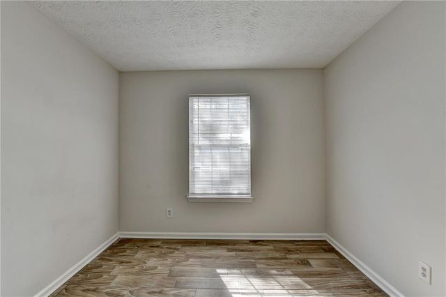 510 Saint James Court, Lawrenceville, GA 30044