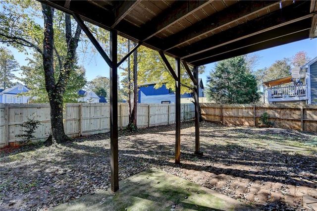 510 Saint James Court, Lawrenceville, GA 30044