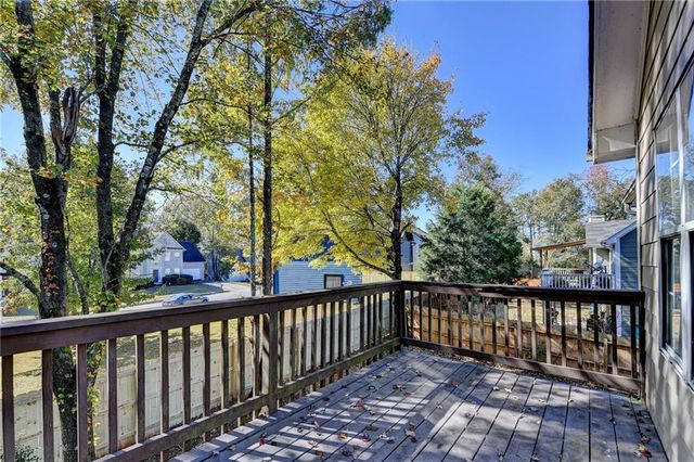 510 Saint James Court, Lawrenceville, GA 30044