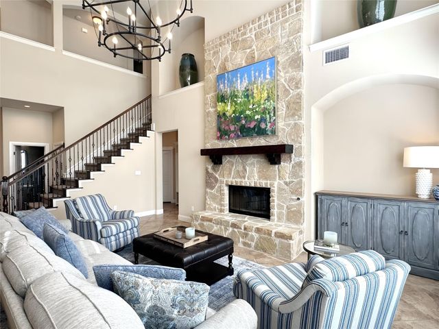 8709 Fescue LN, Austin, TX 78738